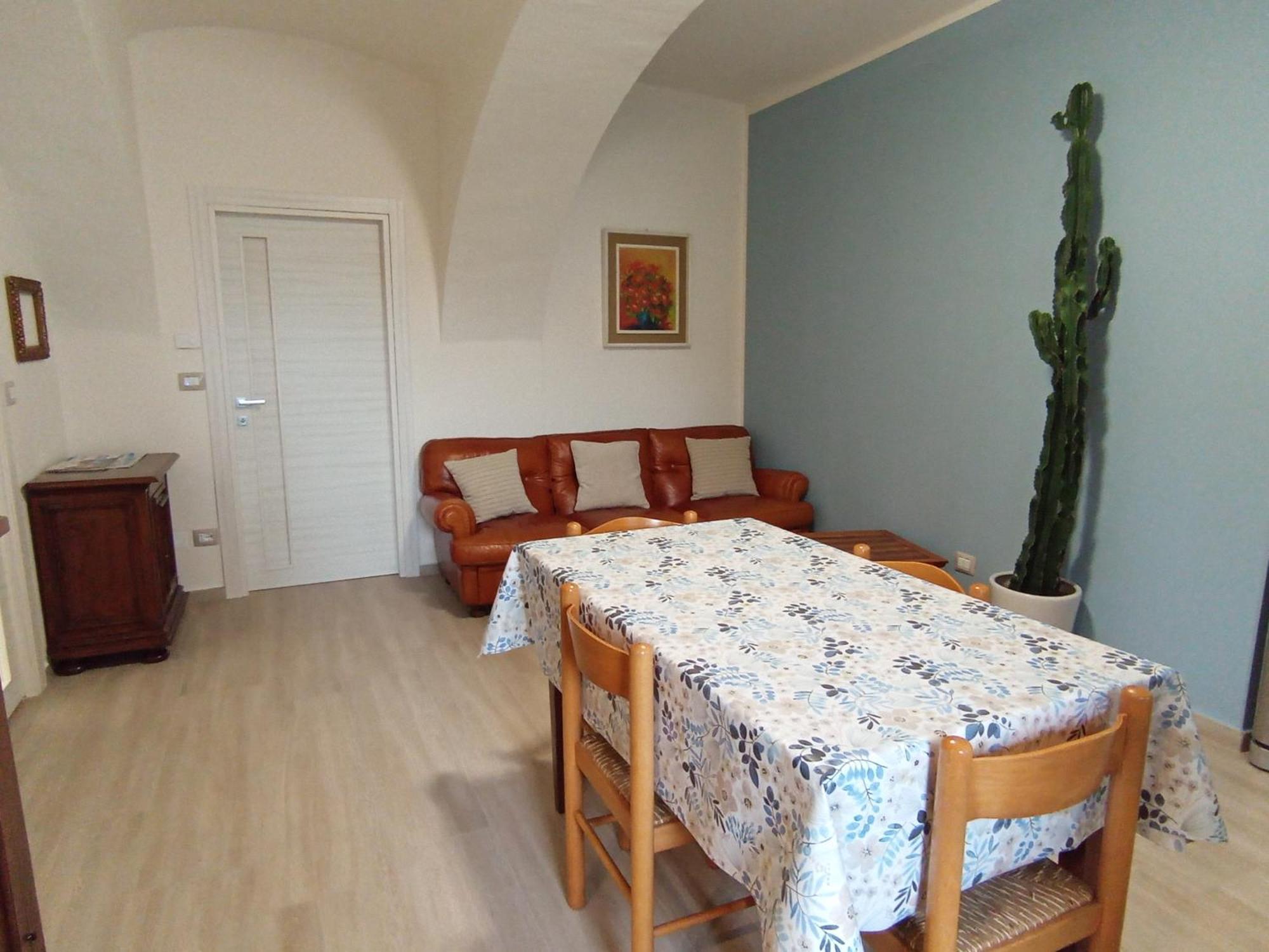 La Casa Di Abe - Cuneo Bagian luar foto