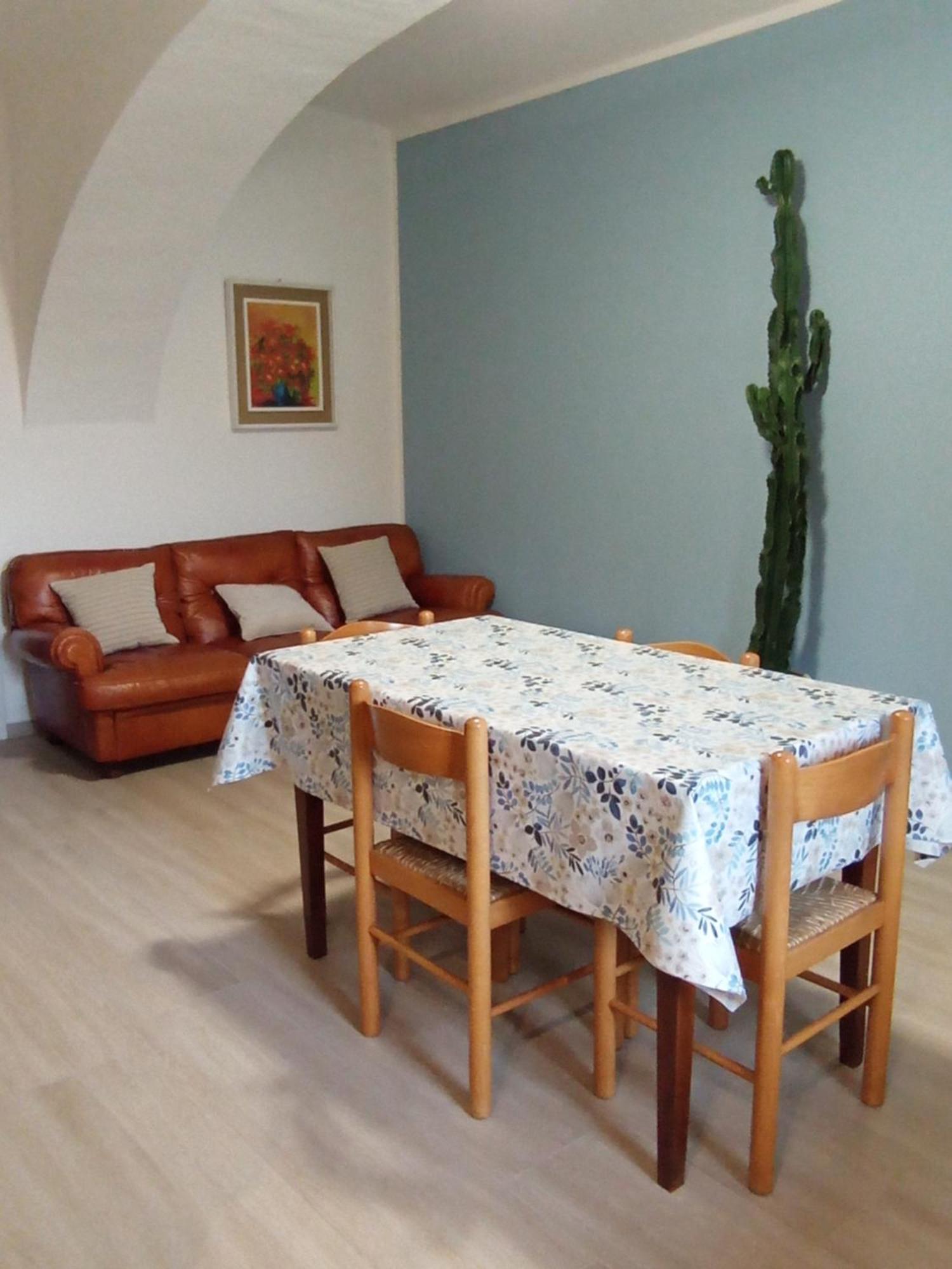 La Casa Di Abe - Cuneo Bagian luar foto